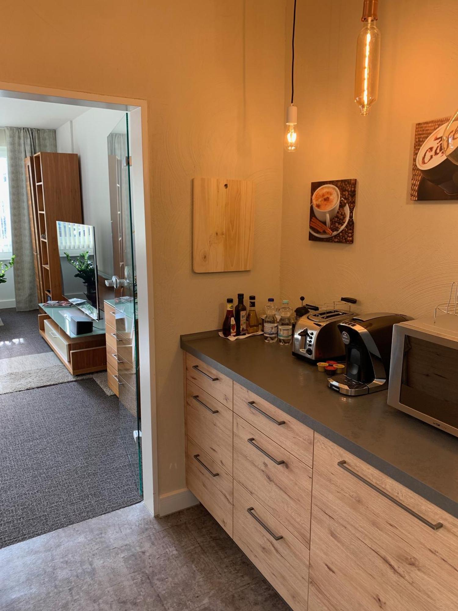 Besotel Erkrath- Schicke Fewo Oder Apartments Zentral Naehe Bahnhof Und Autobahn Im Neandertal Mit Glasfaser Wlan Und Freies Parken Экстерьер фото