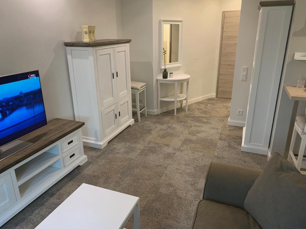 Besotel Erkrath- Schicke Fewo Oder Apartments Zentral Naehe Bahnhof Und Autobahn Im Neandertal Mit Glasfaser Wlan Und Freies Parken Экстерьер фото