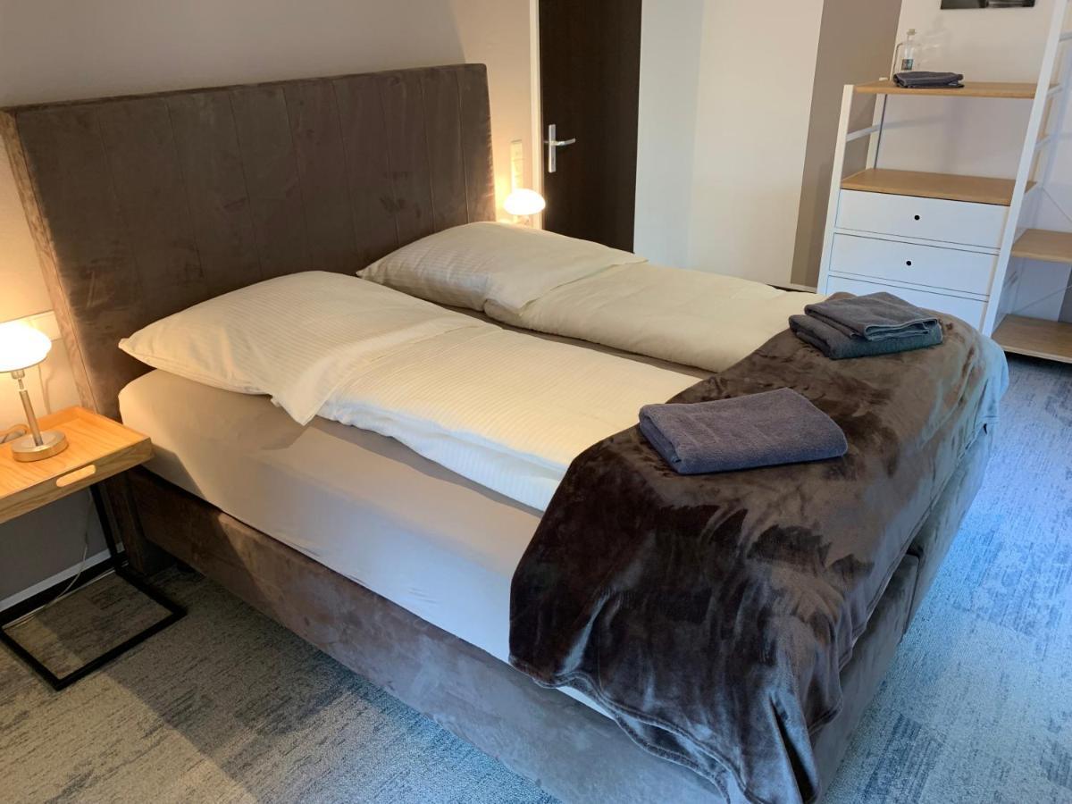Besotel Erkrath- Schicke Fewo Oder Apartments Zentral Naehe Bahnhof Und Autobahn Im Neandertal Mit Glasfaser Wlan Und Freies Parken Экстерьер фото